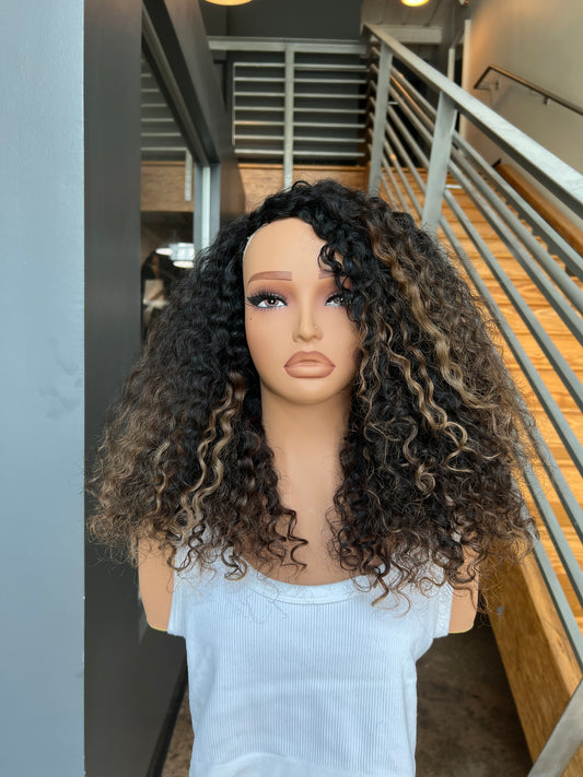 "18 Bronde Highlighted Curly HalfWig