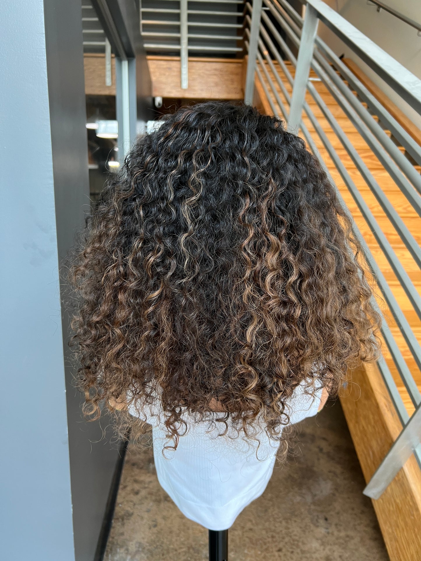 "18 Bronde Highlighted Curly HalfWig
